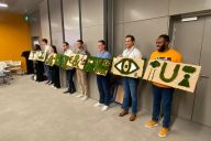 Mur végétal collaboratif en entreprise conçu lors d’un team building MadCityZen. | © MadCityZen